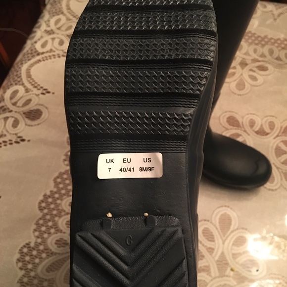 Hunter tall rain boots- Matte Navy Blue - Picture 4 of 4